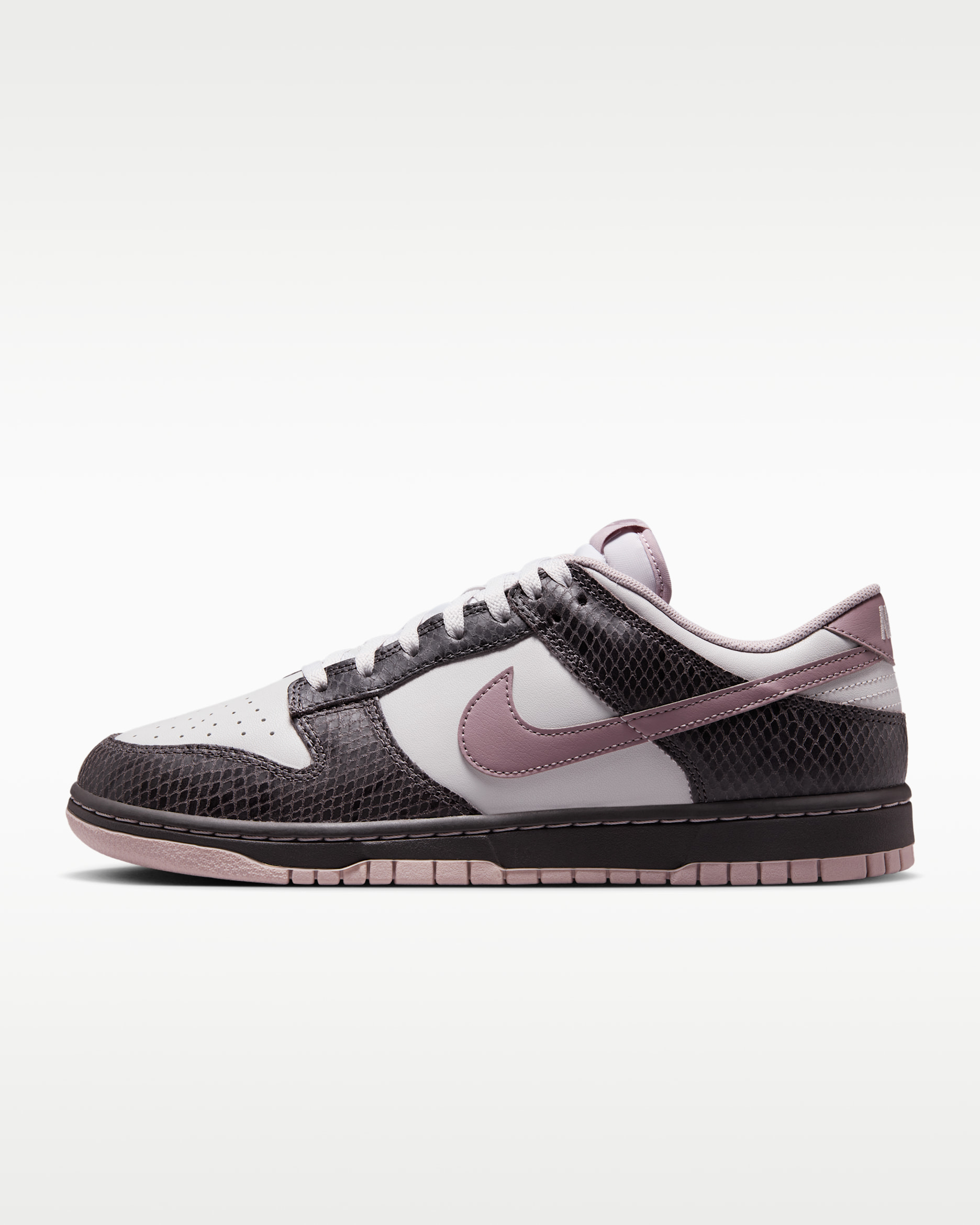 Nike Dunk Low SE Men's Shoes. Nike JP